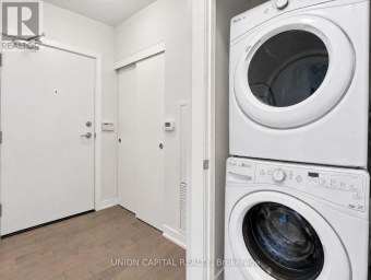202 - 10 WILLISON SQUARE Toronto (Kensington-Chinatown) Ontario photo 16