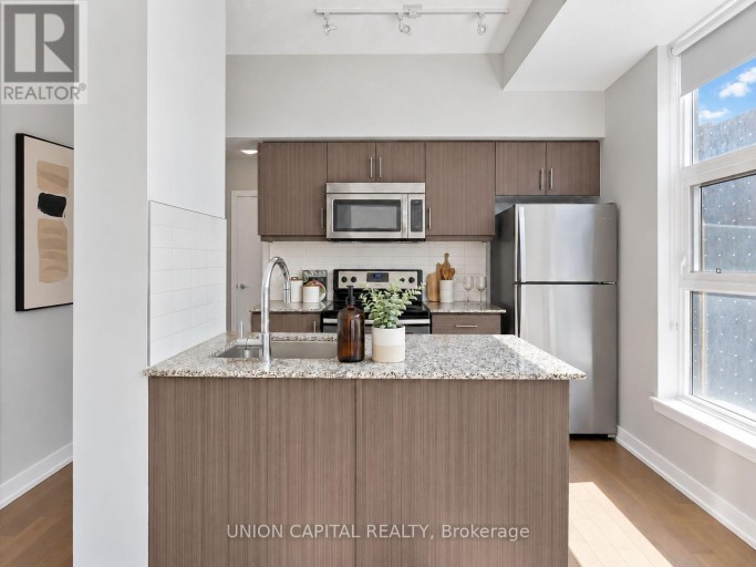 202 - 10 WILLISON SQUARE, Toronto (Kensington-Chinatown), Ontario, M5T0A8