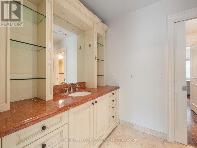 67 WARREN ROAD, Toronto (Casa Loma), Ontario, M4V2R9