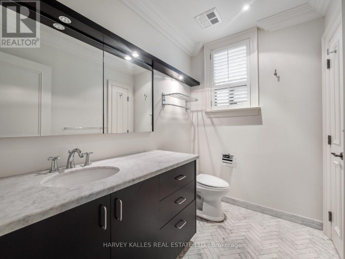 67 WARREN ROAD, Toronto (Casa Loma), Ontario, M4V2R9