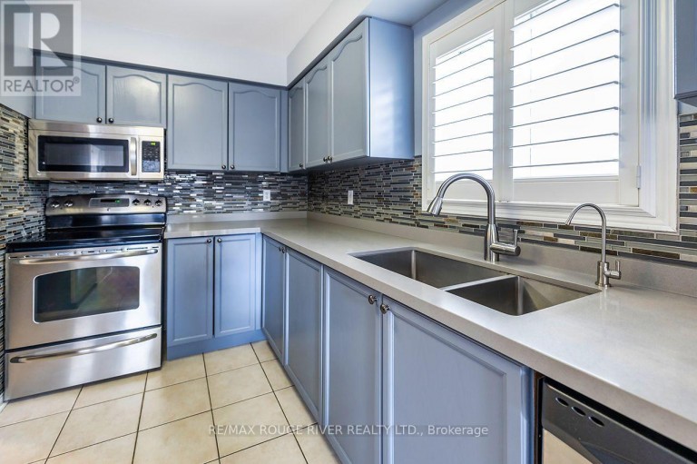 22 STEINWAY DRIVE, Scugog (Port Perry), Ontario, L9L1V3