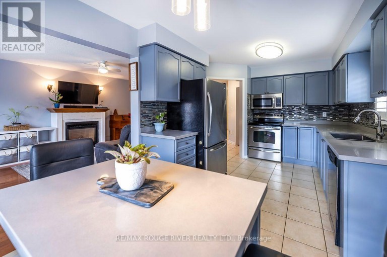 22 STEINWAY DRIVE, Scugog (Port Perry), Ontario, L9L1V3