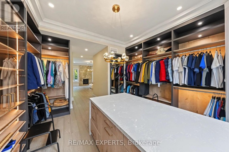 33 HIGHLAND CREEK COURT, Vaughan (Kleinburg), Ontario, L0J1C0