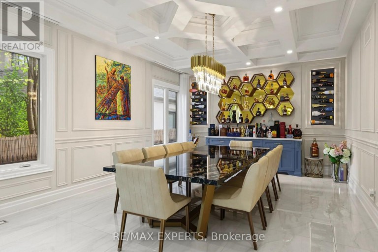 33 HIGHLAND CREEK COURT, Vaughan (Kleinburg), Ontario, L0J1C0