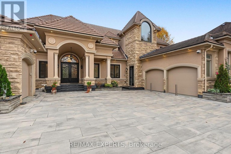 33 HIGHLAND CREEK COURT, Vaughan (Kleinburg), Ontario, L0J1C0