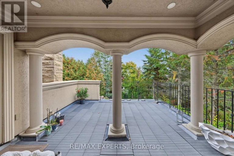 33 HIGHLAND CREEK COURT, Vaughan (Kleinburg), Ontario, L0J1C0