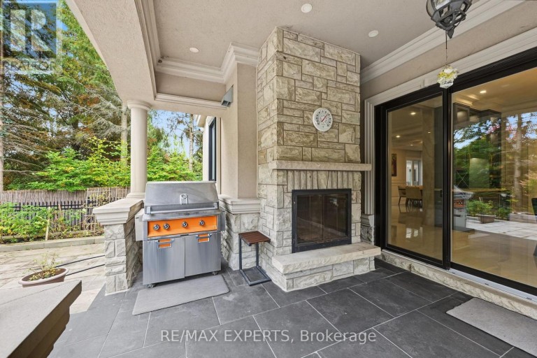 33 HIGHLAND CREEK COURT, Vaughan (Kleinburg), Ontario, L0J1C0