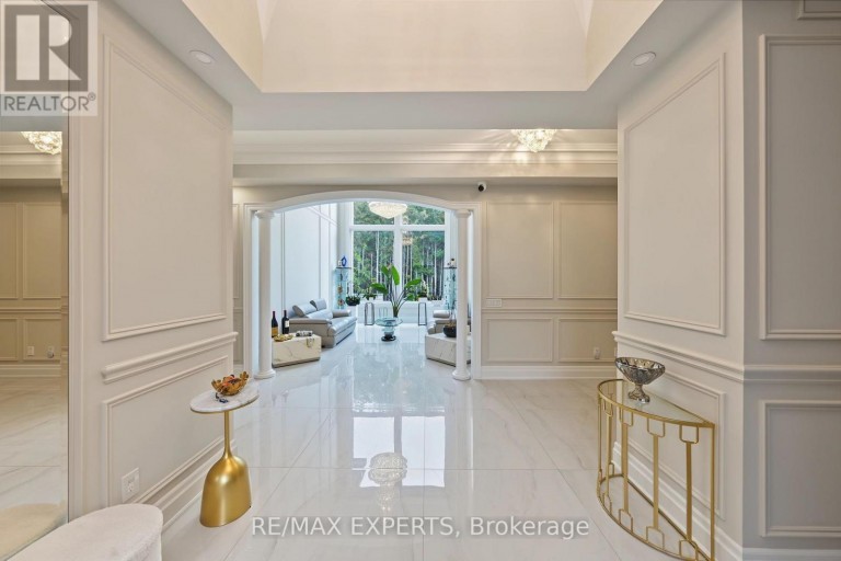 33 HIGHLAND CREEK COURT, Vaughan (Kleinburg), Ontario, L0J1C0