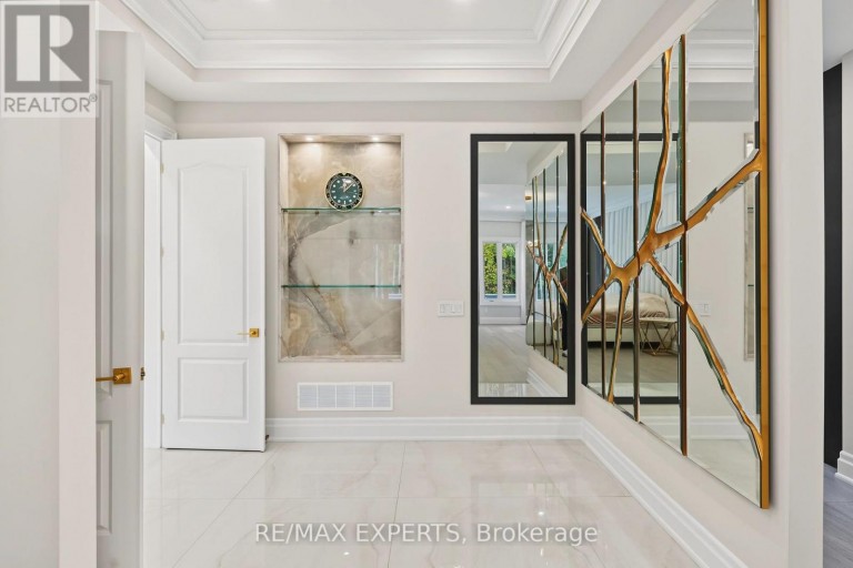 33 HIGHLAND CREEK COURT, Vaughan (Kleinburg), Ontario, L0J1C0