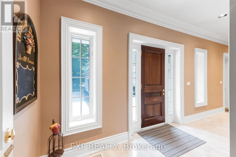 65 OFFORD CRESCENT, Aurora (Bayview Southeast), Ontario, L4G0K5