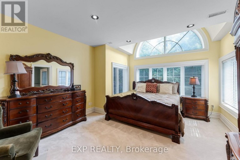 65 OFFORD CRESCENT, Aurora (Bayview Southeast), Ontario, L4G0K5