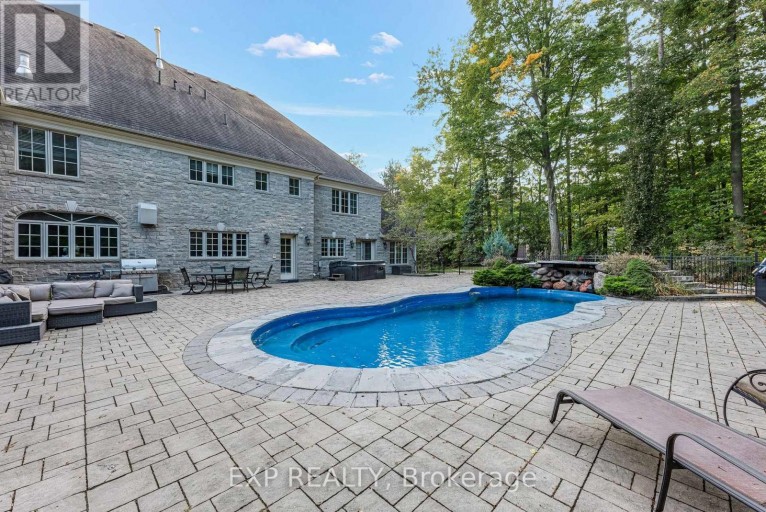 65 OFFORD CRESCENT, Aurora (Bayview Southeast), Ontario, L4G0K5