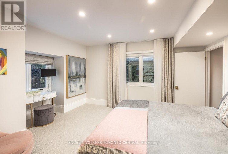 1 BRYCE AVENUE, Toronto (Yonge-St. Clair), Ontario, M4V2B3