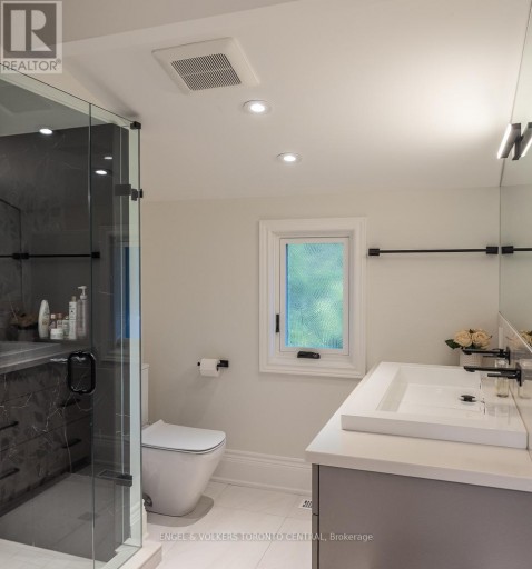 1 BRYCE AVENUE, Toronto (Yonge-St. Clair), Ontario, M4V2B3