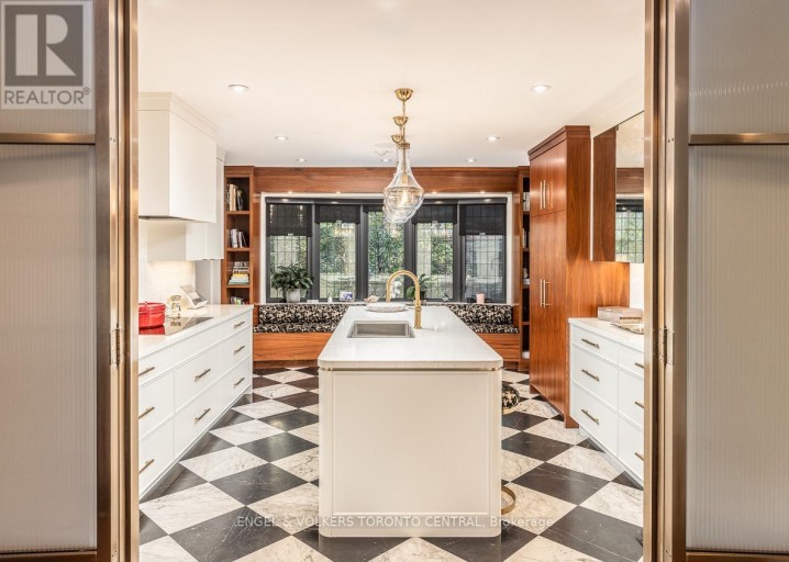 1 BRYCE AVENUE, Toronto (Yonge-St. Clair), Ontario, M4V2B3