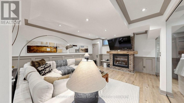 6 AILEEN LEWIS COURT, Markham (Wismer), Ontario, L6E1A8