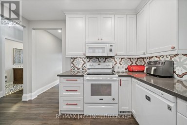 390 MARY STREET N Oshawa (O'Neill) Ontario photo 14