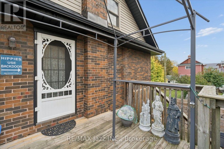 390 MARY STREET N, Oshawa (O'Neill), Ontario, L1G5E1