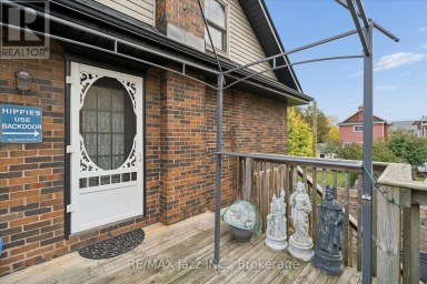 390 MARY STREET N Oshawa (O'Neill) Ontario photo 27