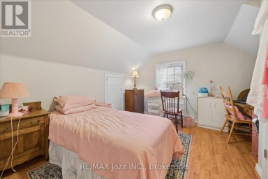 390 MARY STREET N Oshawa (O'Neill) Ontario photo 37