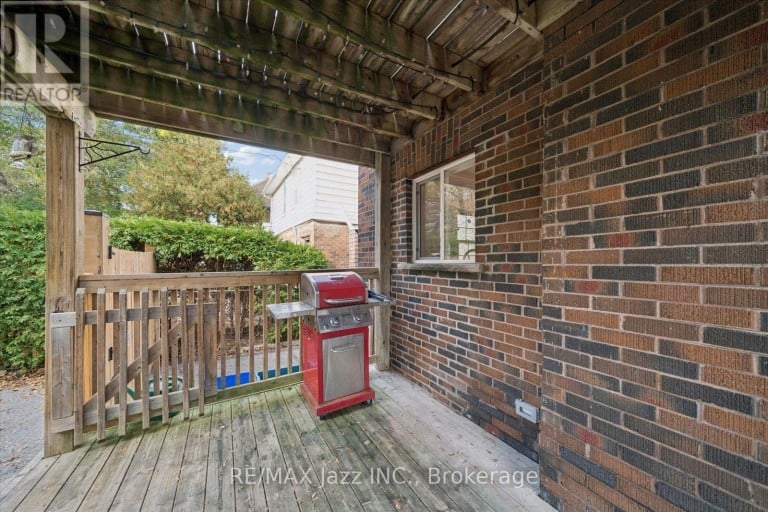 390 MARY STREET N, Oshawa (O'Neill), Ontario, L1G5E1