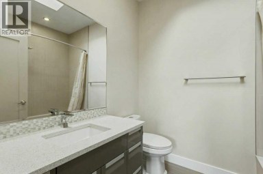 925 41 Street SW Calgary Alberta photo 21