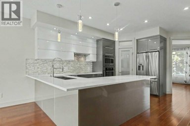 925 41 Street SW Calgary Alberta photo 4