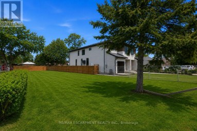 19A BROADVIEW AVENUE Mississauga (Port Credit) Ontario photo 2