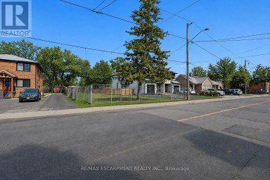 19A BROADVIEW AVENUE Mississauga (Port Credit) Ontario photo 4