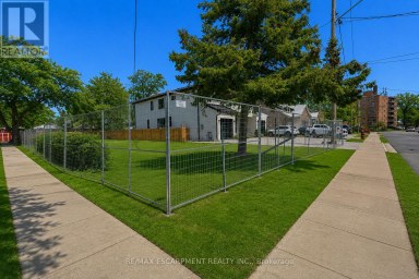 19A BROADVIEW AVENUE Mississauga (Port Credit) Ontario photo 7