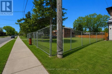 19A BROADVIEW AVENUE Mississauga (Port Credit) Ontario photo 8