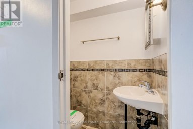 11 - 11 MCCALLUM COURT Brampton (Queen Street Corridor) Ontario photo 10
