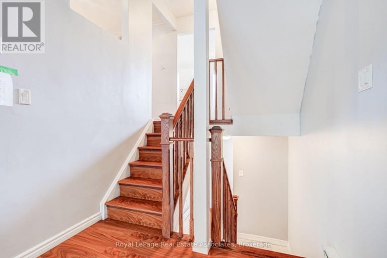 11 - 11 MCCALLUM COURT, Brampton (Queen Street Corridor), Ontario, L6W3M4