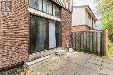 11 - 11 MCCALLUM COURT Brampton (Queen Street Corridor) Ontario photo 44
