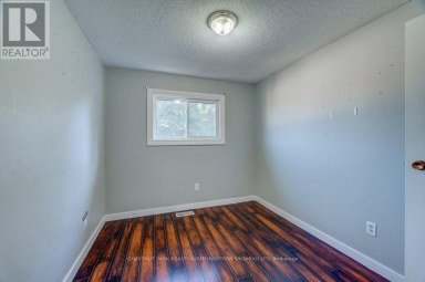 16 - 320 WESTMINISTER AVENUE London South (South H) Ontario photo 19