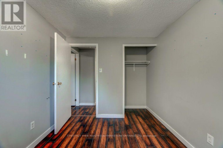 16 - 320 WESTMINISTER AVENUE, London South (South H), Ontario, N6C5H5