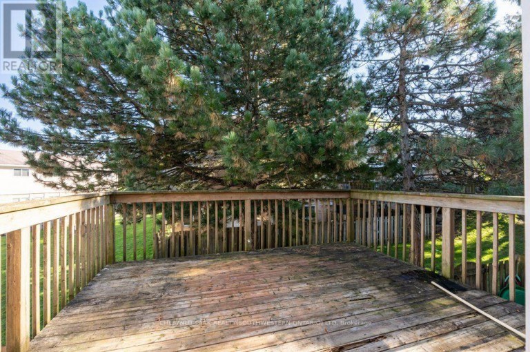 16 - 320 WESTMINISTER AVENUE, London South (South H), Ontario, N6C5H5