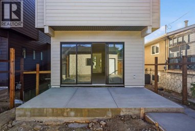 816 21 Avenue NW Calgary Alberta photo 4