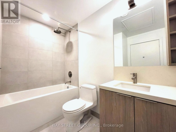 1222 - 2020 BATHURST STREET, Toronto (Humewood-Cedarvale), Ontario, M5P0A6