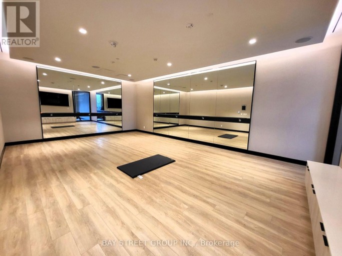1222 - 2020 BATHURST STREET, Toronto (Humewood-Cedarvale), Ontario, M5P0A6