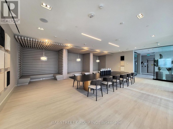 1222 - 2020 BATHURST STREET, Toronto (Humewood-Cedarvale), Ontario, M5P0A6
