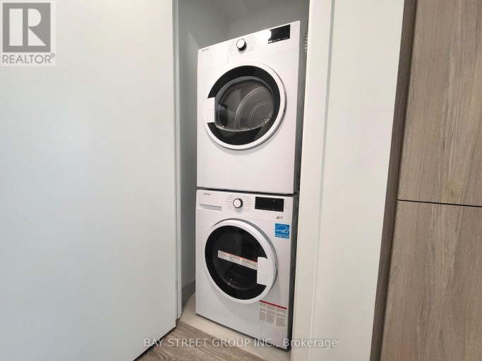 1222 - 2020 BATHURST STREET, Toronto (Humewood-Cedarvale), Ontario, M5P0A6