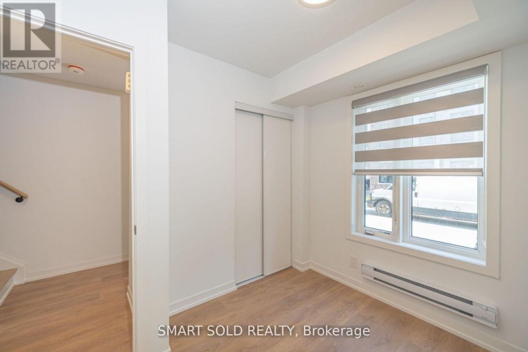 29 SPRUCE PINES CRESCENT, Toronto (Victoria Village), Ontario, M4A1Y7