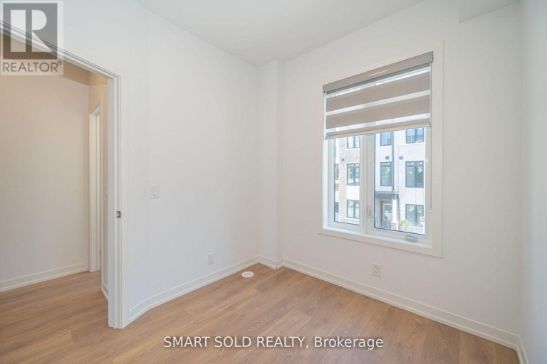 29 SPRUCE PINES CRESCENT, Toronto (Victoria Village), Ontario, M4A1Y7