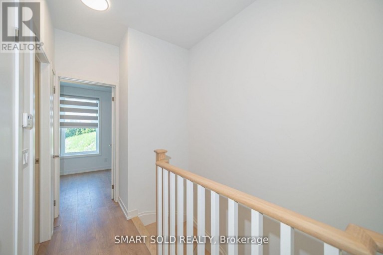 29 SPRUCE PINES CRESCENT, Toronto (Victoria Village), Ontario, M4A1Y7