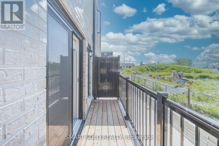 29 SPRUCE PINES CRESCENT, Toronto (Victoria Village), Ontario, M4A1Y7