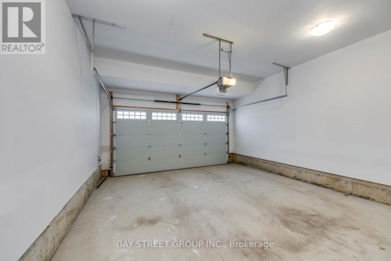 39 FOXWARREN DRIVE, Toronto (Bayview Village), Ontario, M2K1L1