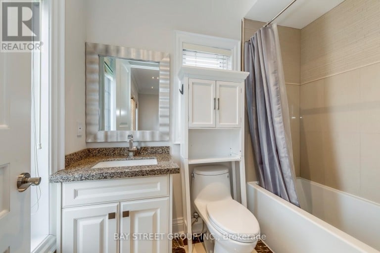 39 FOXWARREN DRIVE, Toronto (Bayview Village), Ontario, M2K1L1