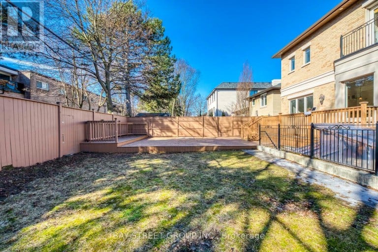 39 FOXWARREN DRIVE, Toronto (Bayview Village), Ontario, M2K1L1