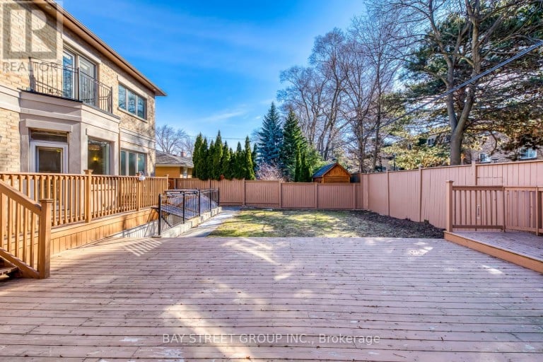 39 FOXWARREN DRIVE, Toronto (Bayview Village), Ontario, M2K1L1